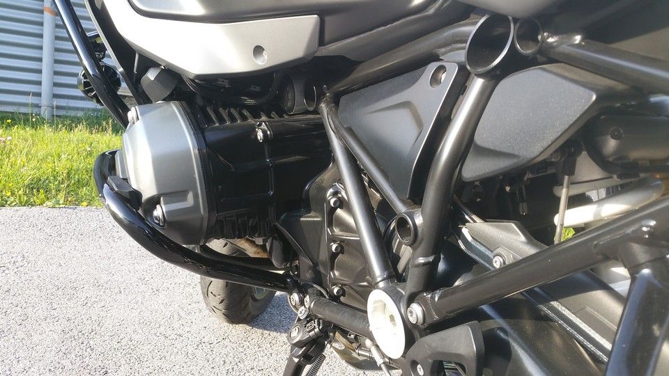 BMW 1200 GS Motorbike inspection engine condition