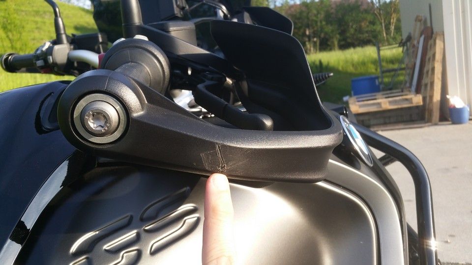 BMW 1200 GS Motorbike inspection damaged hand guard right side