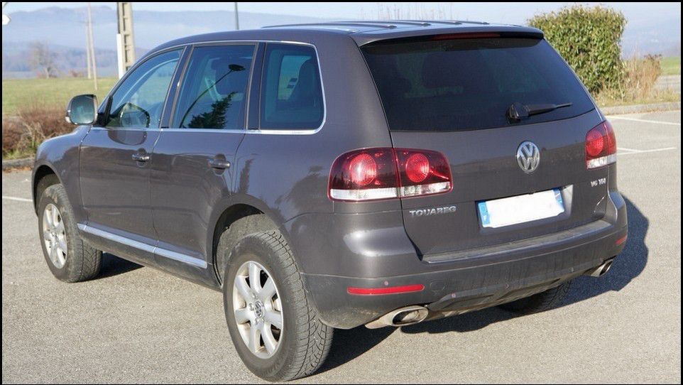 Volkswagen Touareg inspection view 3/4 left