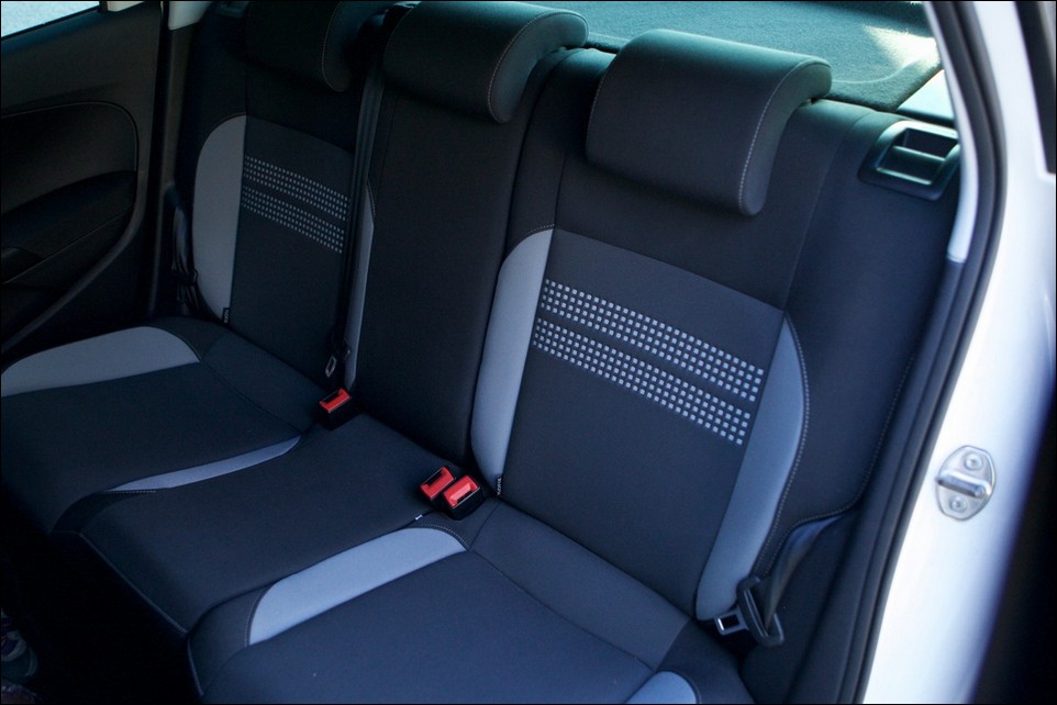 Volkswagen Polo back seats